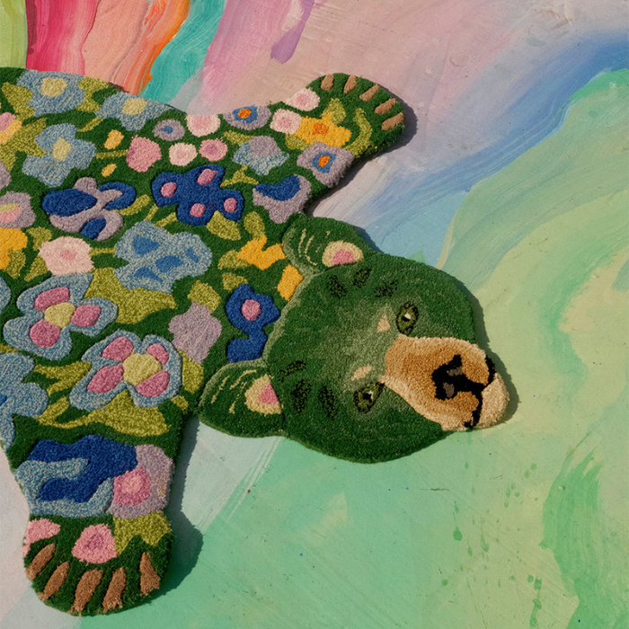 Doing Goods - Josie Jardin Bear - Large - Grøn Blomster bjørn